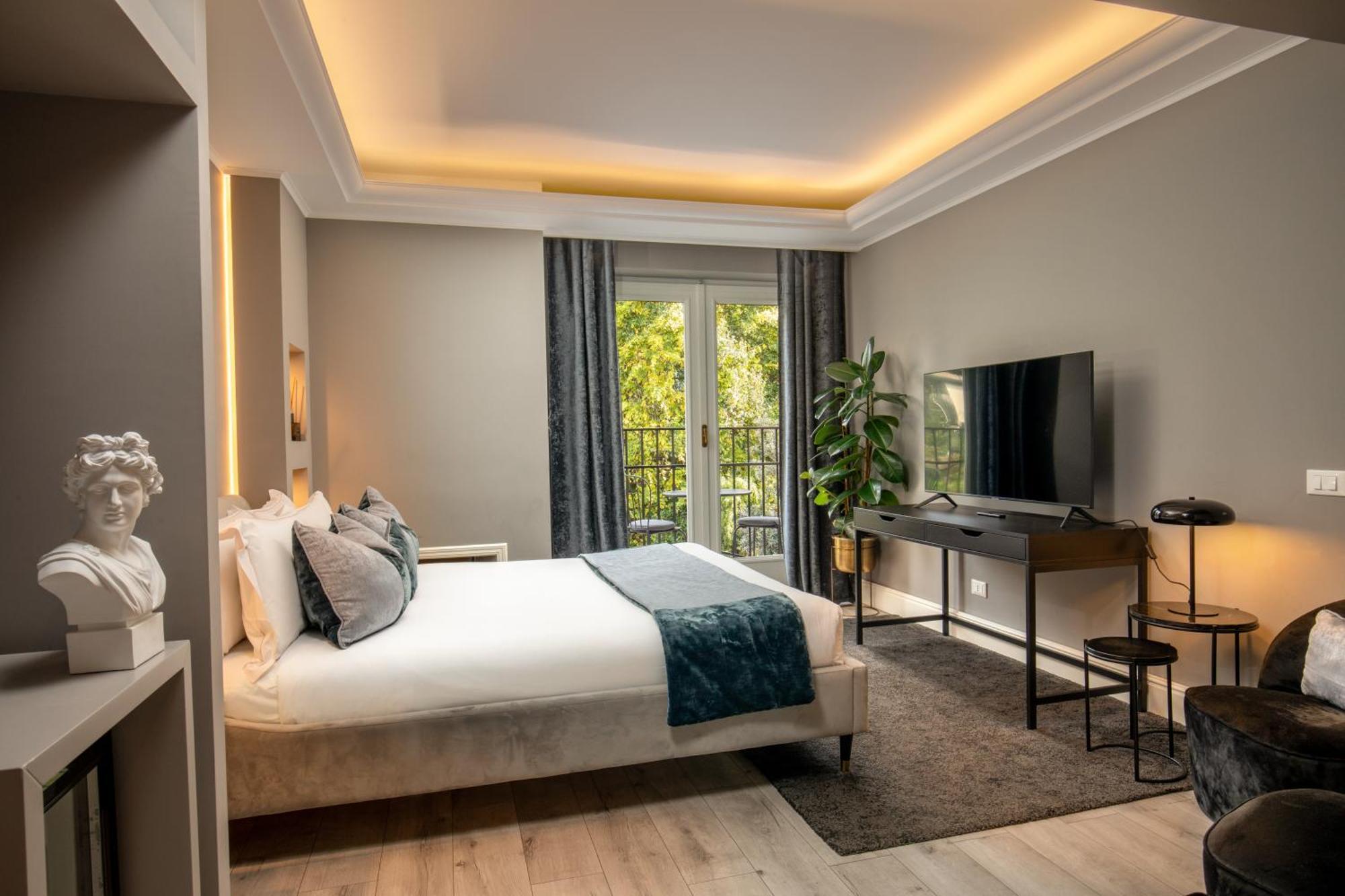 Naman Hotellerie - Spagna โรม ภายนอก รูปภาพ